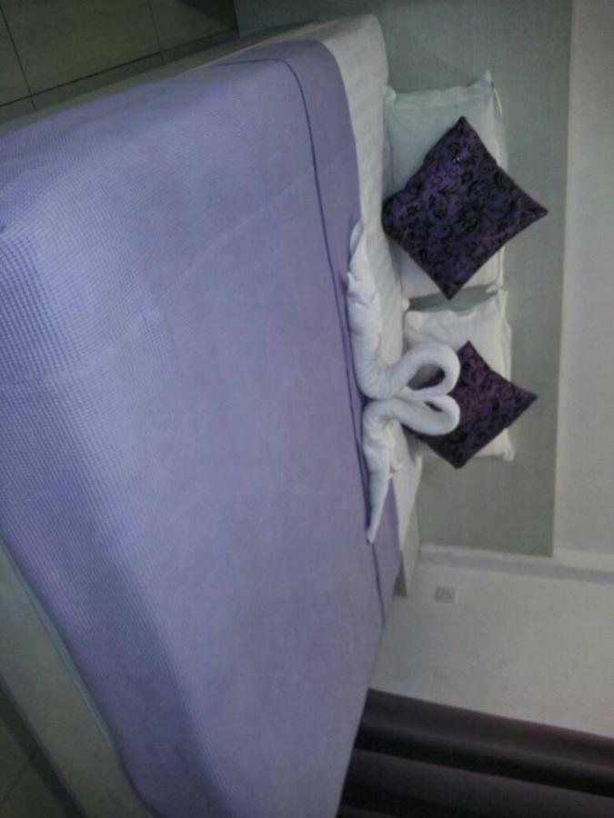 Lavender Riverside Hotel Malacca Exteriör bild